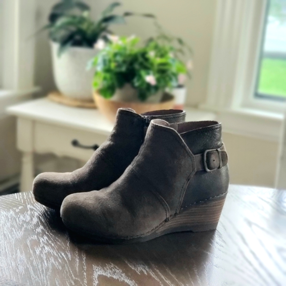 Dansko Shirley Wedge bootie